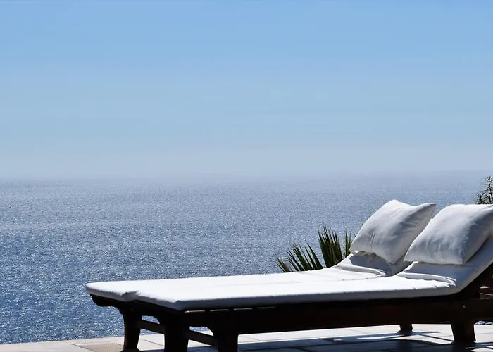 Kabak Avalon Bungalows