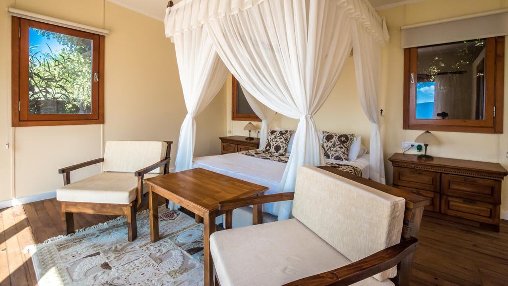 Kabak Avalon Lodge *
